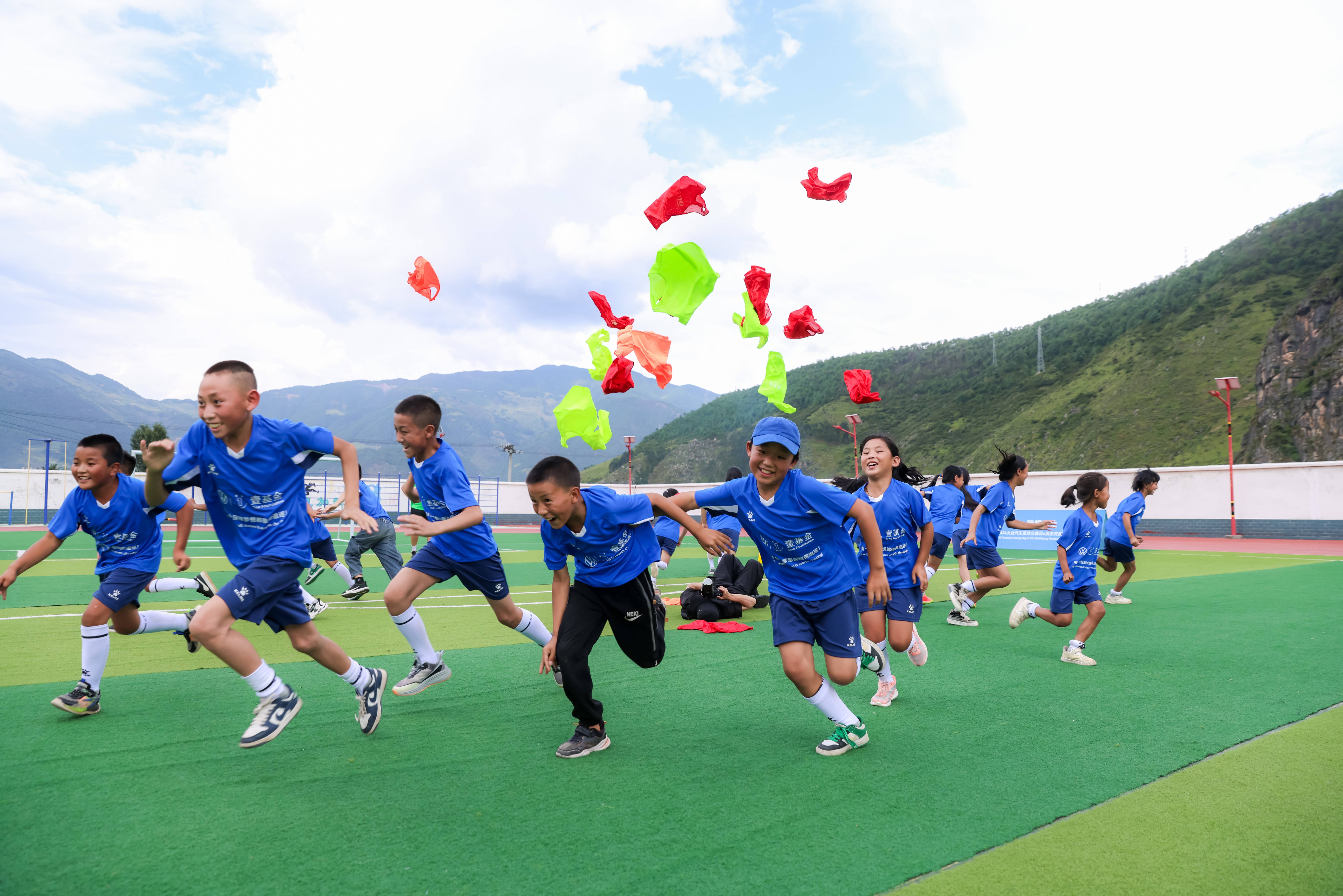 米兰体育APP-中国青训教练员体系不断完善，专业化水平提升