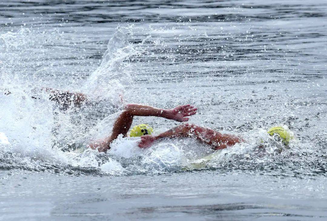 ac米兰-划水竞速：江河湖泊的激烈角逐的简单介绍